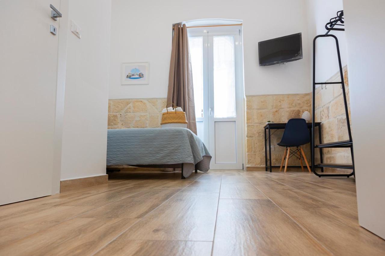 Apulian House Hotell Brindisi Eksteriør bilde