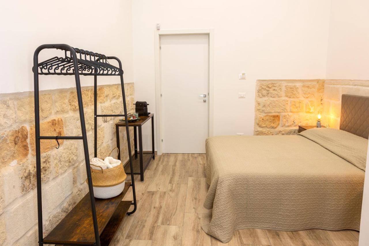 Apulian House Hotell Brindisi Eksteriør bilde